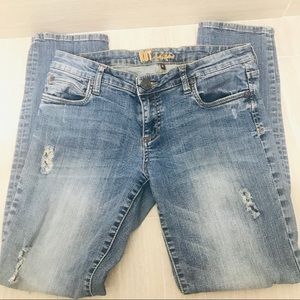 Kut Vintage Low Rise Bootcut Catherine Boyfriend Distressed Light/Med Wash Sz 6
